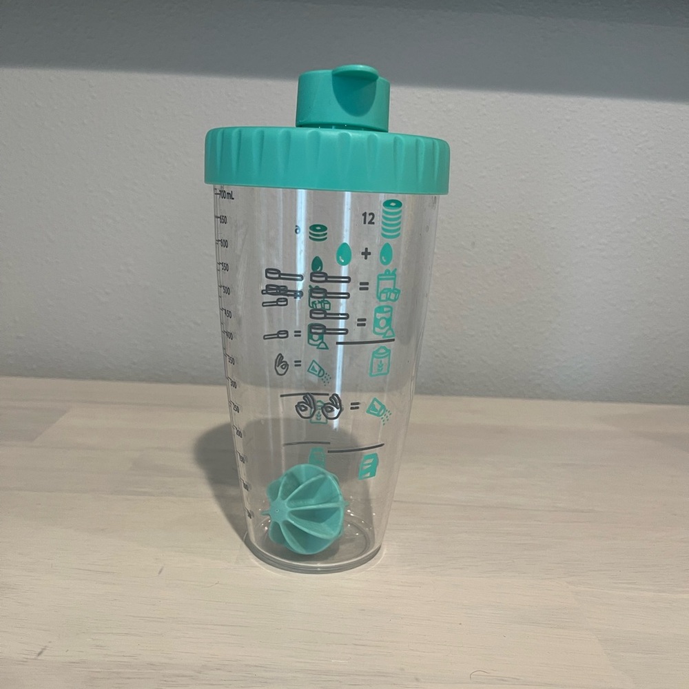 Pampered Chef Pancake Shaker🥞